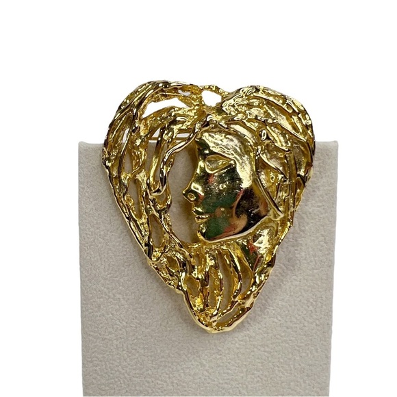 Shiny Gold Tone Art Nouveau Style Heart Shaped Lady Face Brooch - Picture 1 of 9